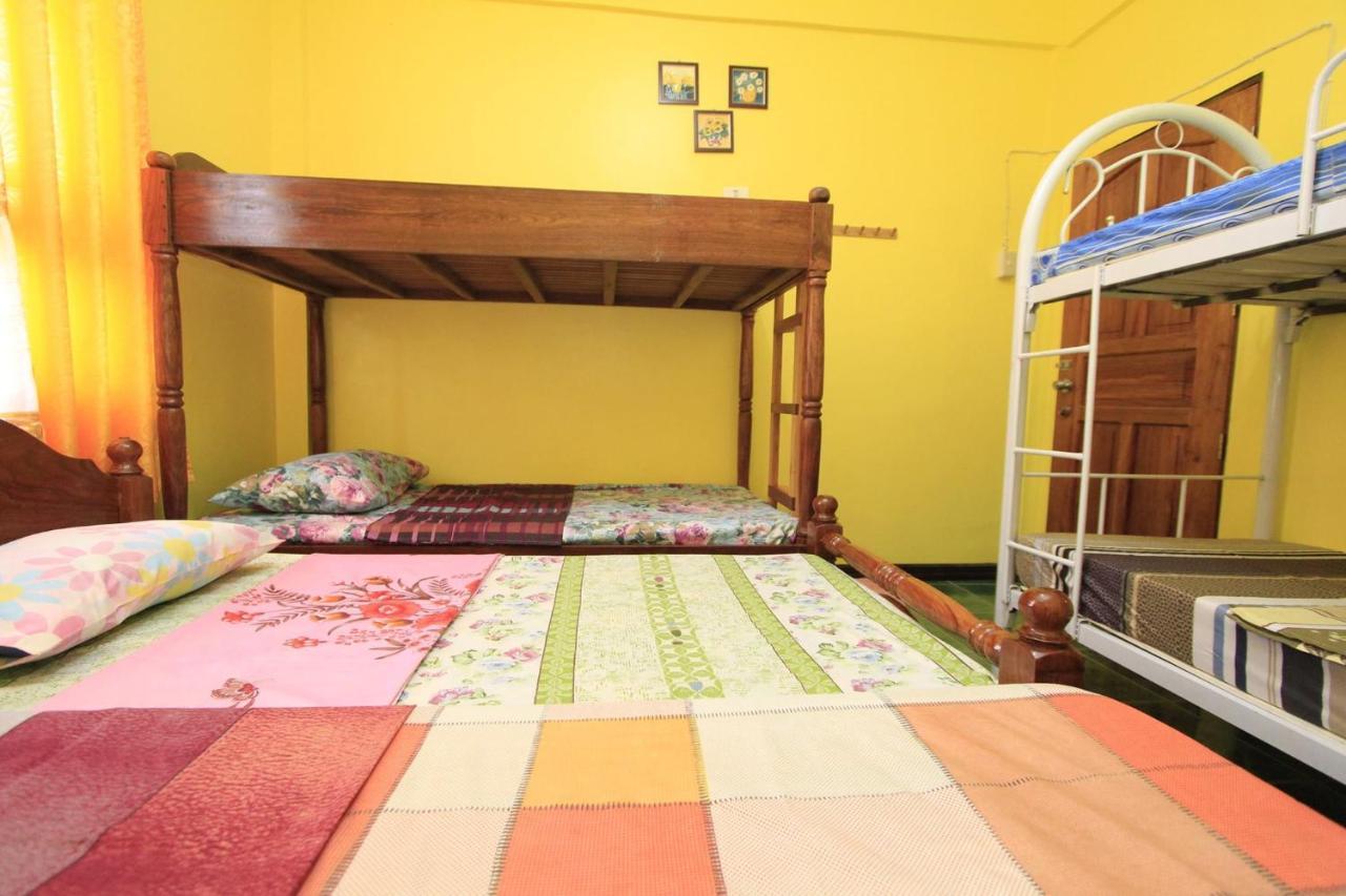 Joval Homestay Корон Екстериор снимка