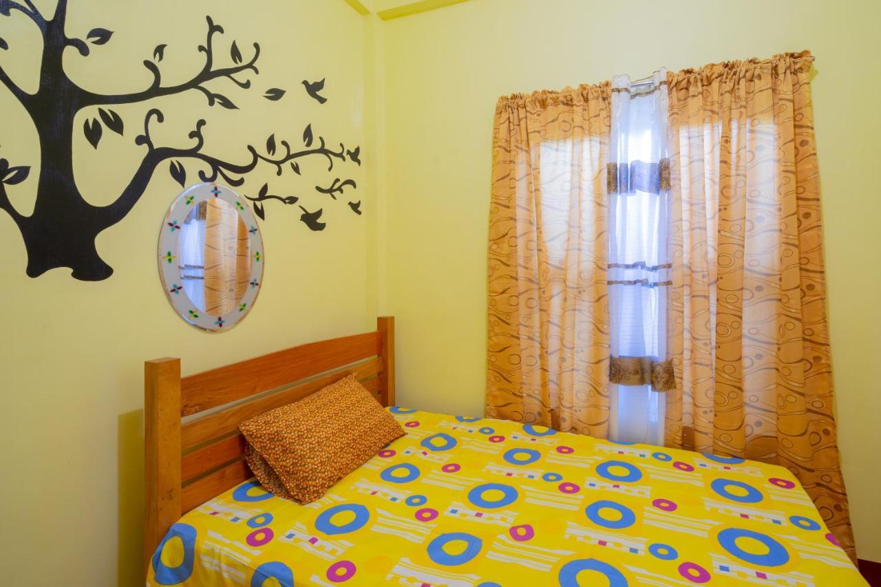 Joval Homestay Корон Екстериор снимка